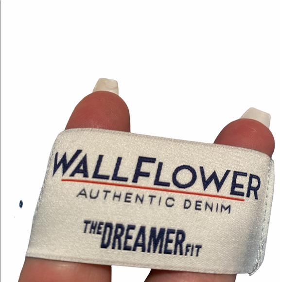 COPY - Wallflower dreamer for denim jacket - Picture 5 of 6